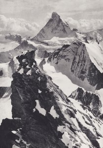 Pennine Alps: A Gendarme on the Zinal Rothhorn (s/h foto)