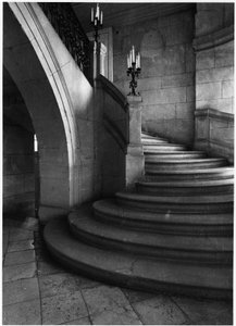 Trappe på Hotel Guengard (Musée de la Chasse) i Paris, af arkitekt Mansart - fotografi, 20. århundrede.