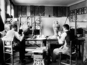 Dekoratører i Ginori-fabrikken, i Doccia nær Firenze, 1937 (glasplade)