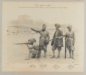 The Khyber Rifles, 1900 ca af Fred Bremner