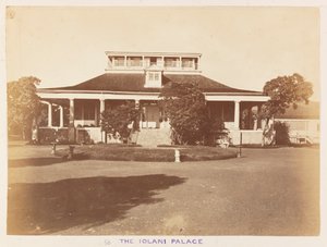 Pacific Station i HMS Triumph - Foto 50, The Iolani Palace. Honolulu. af Frederick George Denham Bedford