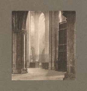 Kameraarbejde: Højde og lys i Bourges-katedralen, 1903.