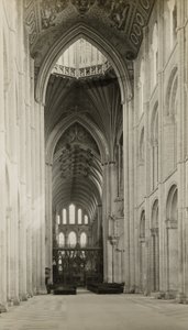 Ely-katedralen: Skib mod øst, fra Octagon Arch