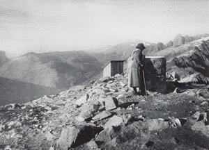 Buet, Aiguilles Rouges-bjergkæden set fra Brevent (s/h-foto) af French Photographer