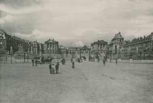 Facade principale, set forfra (fotogravure) af French Photographer