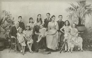 Ferdinand De Lesseps, med sin kone og børn (s/h foto) af French Photographer