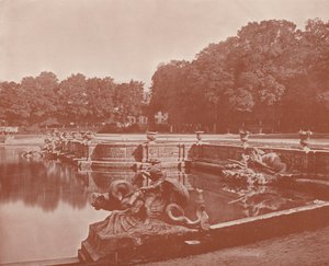 Grand Basin of Neptun (s/h foto) af French Photographer