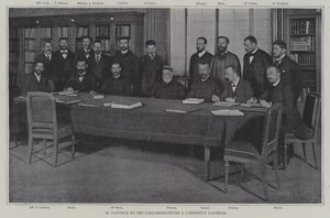 Louis Pasteur og hans samarbejdspartnere i arbejdet med en vaccine mod croup på Institut Pasteur i Paris (s/h foto) af French Photographer