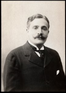 Portræt af Pierre Decourcelle (1856-1926), fransk forfatter. af French Photographer