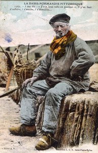 Postkort fra Normandiet forestillende en gammel søhund, ca. 1914 (farve litho) af French Photographer