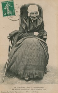 Postkort af en hundredåring, Madame Therese Bedoiseau, La Ferte-Loupiere, 1913 af French Photographer