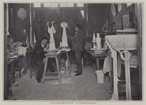 Skulpturværksted på Sevres porcelænsfabrik, Frankrig (s/h foto) af French Photographer