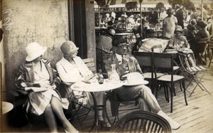 Kunstnernes Paris i den smukke tid: maleren Tsuguharu-Leonard Foujita af French Photographer