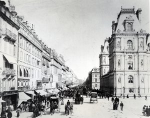 Rue de Rivoli og det nye Hotel de Ville, ca. 1882 af French Photographer