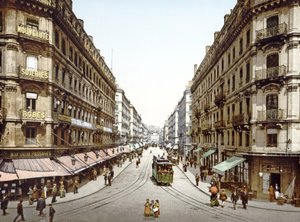 Udsigt ned ad Rue de la Republic, Lyons, 1890-1900 af French Photographer