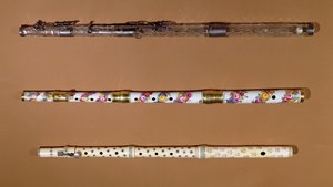 3 fløjter (elfenben, porcelæn og krystal)