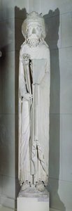 En konge, muligvis Salomon, fra vestfacaden af ​​Notre-Dame de Corbeil, Essonne af French School
