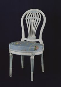 Stol med ryg i form af en Montgolfiere, 1700-tallet (malet træ og silke) af French School