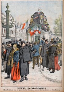 Demonstration, der kræver, at Alsace skal returneres til Frankrig. Demonstranter omkring statuen af Strasbourg på Place de la Concorde i Paris. Længe leve Alsace! Demonstration på Place de la Concorde omkring statuen af Strasbourg. Illustration til "L af French School