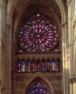 Gotisk arkitektur: udsigt over rosetten af Cathedrale Notre-Dame (Notre Dame) i Reims lavet i det 13. århundrede. Reims, Marne af French School