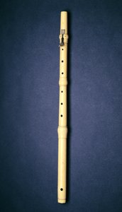 Entanget fløjte, lavet af Naust, Paris, ca. 1725 af French School