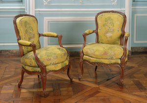 Par Louis XV lænestole, 1723-74 (træ)