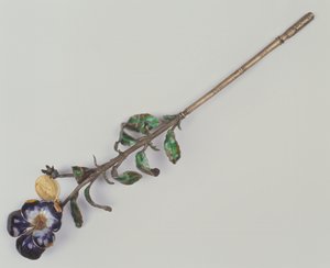 Fjellpenneholder med stedmoderblomst, 1862 (sølv og emalje) af French School