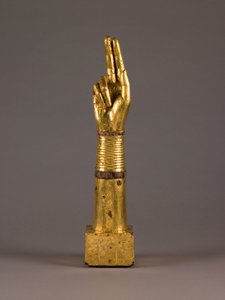 Relikviearm, ca. 1050-1100 (træ og guldplade) af French School