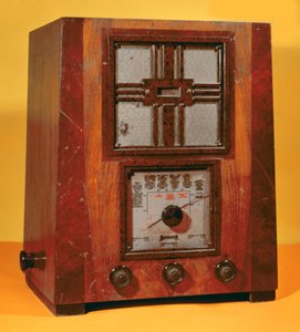 Sonora Radio, ca. 1930 af French School