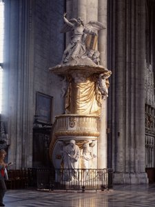 Statue i katedralen i Amiens (80). af French School