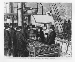 The Funeral of David Livingstone: Arrival of his corpse in Southamptondani af French School