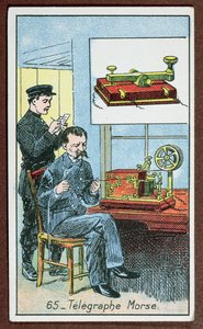 Opfindelsen af telegrafi med morsekode, nummer 65 i en række kort, der skildrer store opfindelser, ca. 1910 af French School