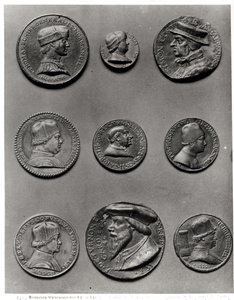 Thomas Bohier, 1513, Pierre Briconnet, Simon Costieres, Robert Briconnet, kardinal Guillaume dEstouteville (ca. 1403-83), Jean Carondelet (1468-1545), Pierre de Sacierges, kardinal F. de Tournon, 1535, af French School
