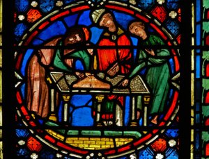 Vindue n2-C, der viser St Austremoine, der bygger kirken ved Issoire af French School
