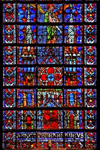 Vindue w107, der viser kirkens katedral i Therouanne af French School