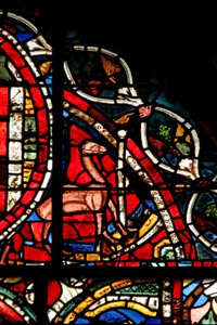 Window w12-R, der viser en scene fra historien om den fortabte søn: en kamel står klar for at hjælpe ham med at fjerne sin arv af French School