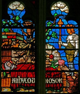 Vindue w136, der viser scener fra historien om Daniel af French School