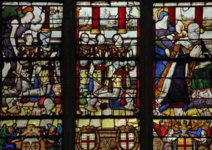 Vindue w13 viser Anne de Montmorency med sin skytshelgen St. Anne (der lærer Jomfruen at læse) og 5 af hans sønner af French School