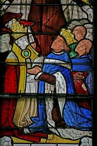 Vindue w4, der forestiller pave Paul II og kong Ludvig XI af French School