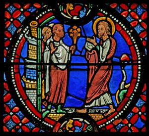 Vindue w9, der forestiller St. Andrew, bydes velkommen i Nicea af French School