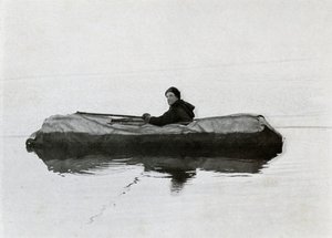 Campbell flydende i en kajak, 1911, 1913 af G. Murray Levick