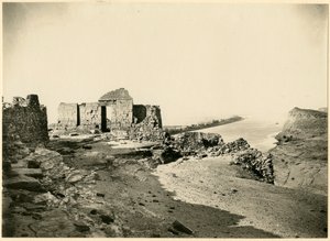 Tempelruiner, med Nilen i baggrunden, Qasr Ibrim, Egypten, fotografi af Georg Steindorff, ca 1930 af Georg Steindorff