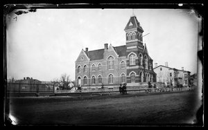 Rådhus, Flatbush, Brooklyn, ca. 1872-87 (vådkollosion negativ)