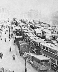 Trafikprop på Blackfriars Bridge, London, c1935 af George Davison Reid