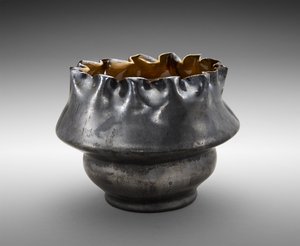 Vase af George E. Ohr