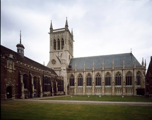 Gotisk kunst: udsigt over Saint John College grundlagt i 1511 af grevinden af Richmond. Kapellet blev bygget i 1864 på et projekt af Sir George Gilbert Scoot. University of Cambridge, England