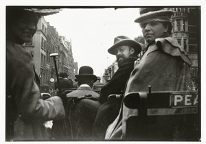George Breitner og Marius Bauer i en vogn i London af George Hendrik Breitner