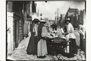 Gadesalg fra en pushcart på Rokin i Amsterdam af George Hendrik Breitner
