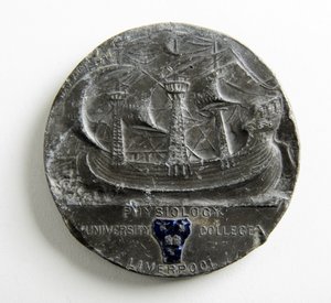 Liverpool University George Holt-medalje for fysiologi af George James Frampton
