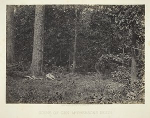 Scene for Gen. McPhersons død, 186466. af George N. Barnard